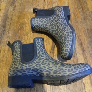 Chooka Leopard Print Winter & Rain Boots